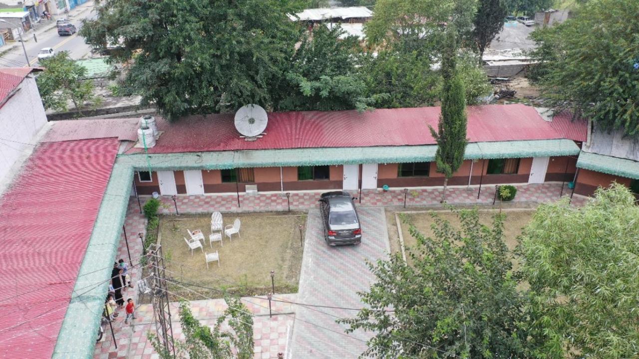 Golden Peak Guest House Gilgit Exterior photo